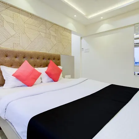 Capital O 77296 Hotel Jalaja Inn